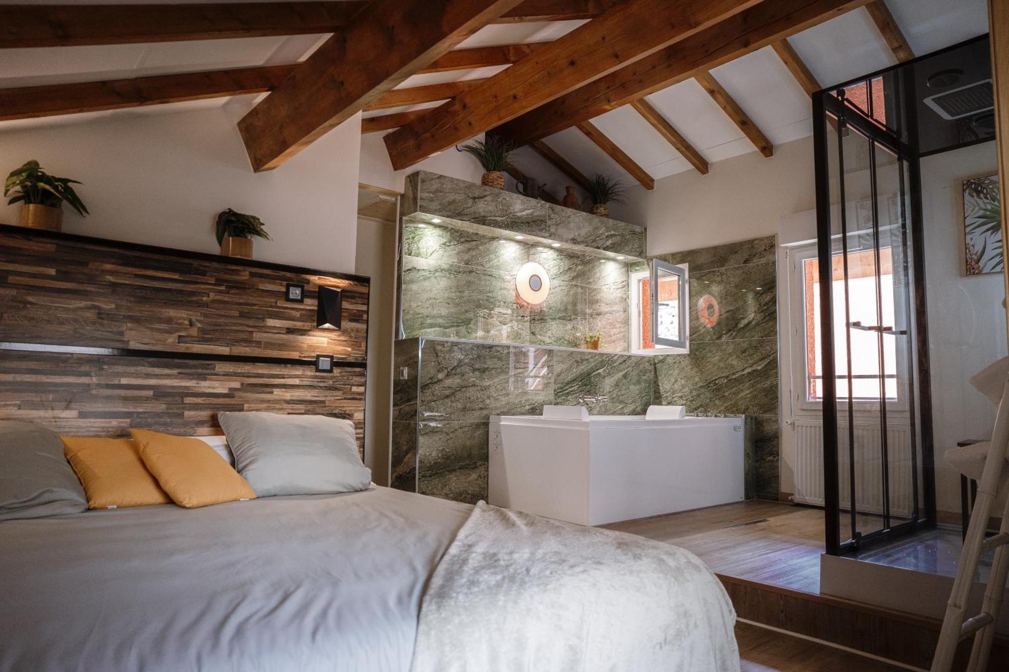 Appart Hotel Le 8 La Suite & Spa - Parking Gratuit - Mâcon Extérieur photo