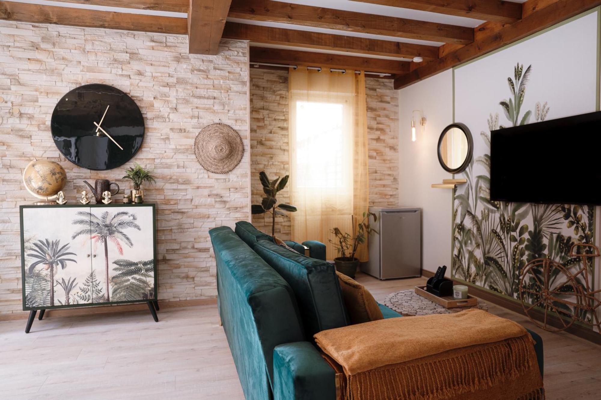 Appart Hotel Le 8 La Suite & Spa - Parking Gratuit - Mâcon Extérieur photo